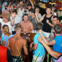 Antonia aus Tirol Mallorca Bierkoenig 2010 041