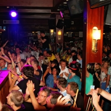 Antonia-aus-Tirol-Mallorca-Bierkoenig-21-juni-2010_023