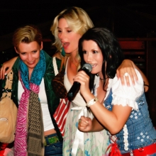 Antonia-aus-Tirol-Mallorca-Bierkoenig-21-juni-2010_079