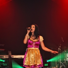 Antonia aus Tirol mit Band 075